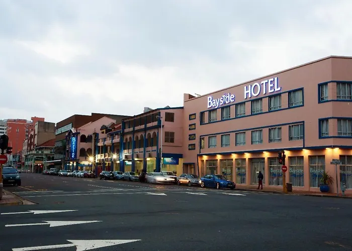 Bayside Hotel & Self Catering 110 West Street