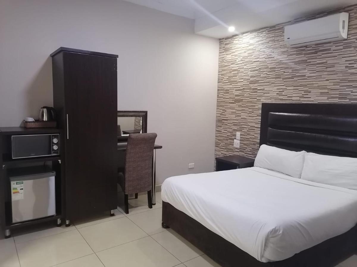 Bayside & Self Catering 110 West Street Durban